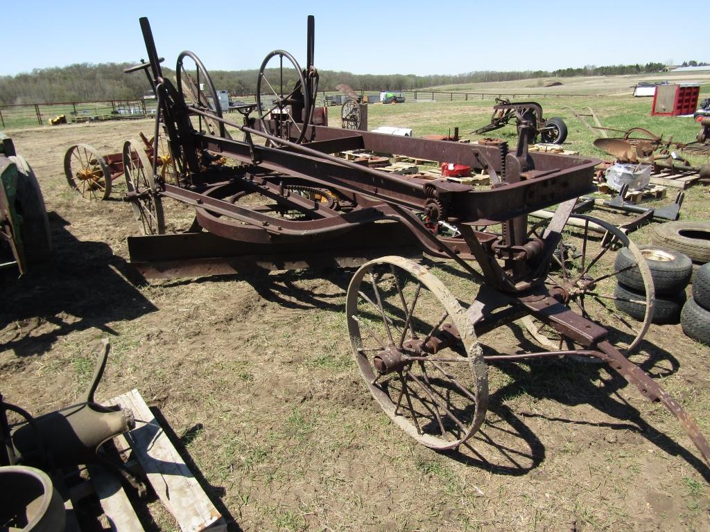 Pull Type Road Grader with 8 foot Blade