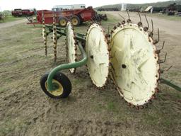 John Deere 5 Wheel Rake