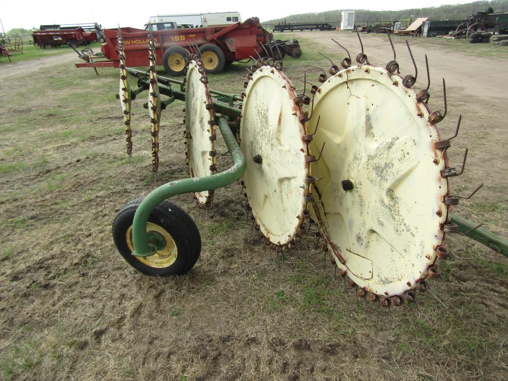 John Deere 5 Wheel Rake