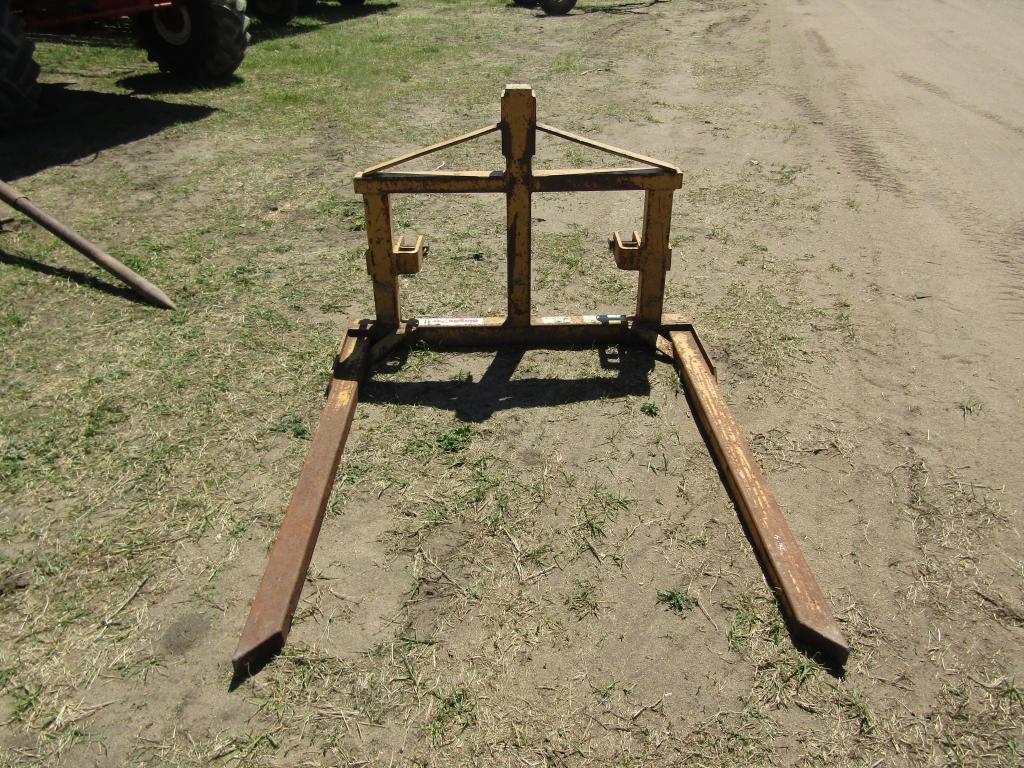 3 Pt. Bale Spear