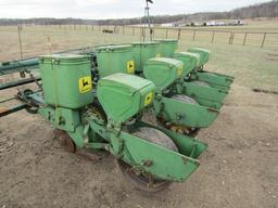 1240 John Deer Corn Planter