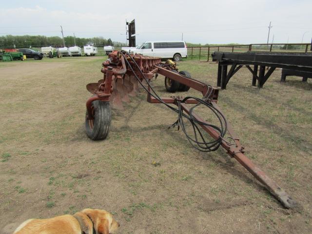 8 Bottom Melroe Plow