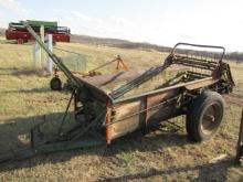 New Idea NO.18 Ground Driven Manure Spreader