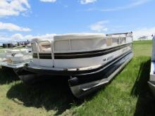 2001 Crestliner 2050 Pontoon