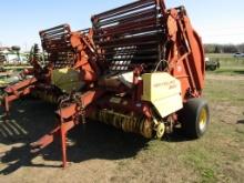 New Holland 850 Round Baler