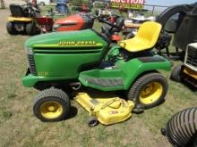 John Deere 345 Lawn Tractor, 893 hours