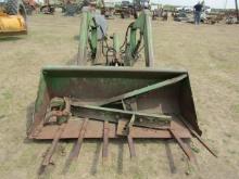 John Deere no. 48 Loader