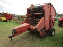 Massey 1560 Round Baler