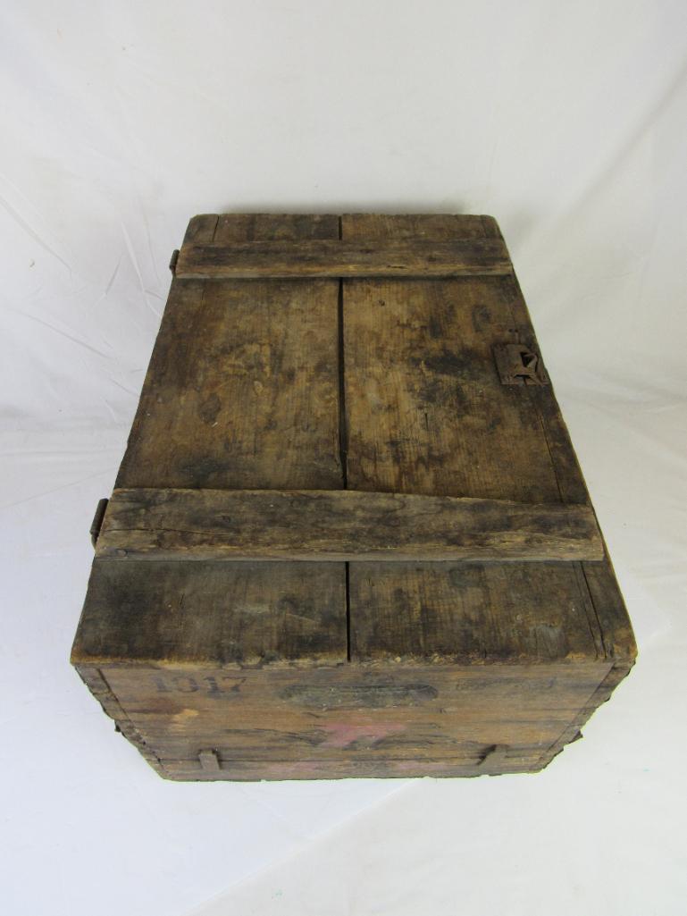 Antique Pre-Prohibition Anheuser Busch Wooden Beer Crate w/ Bottles