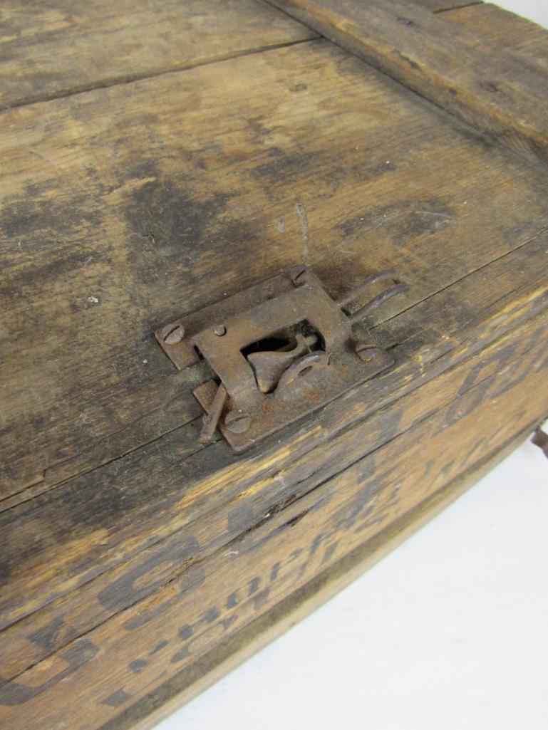 Antique Pre-Prohibition Anheuser Busch Wooden Beer Crate w/ Bottles