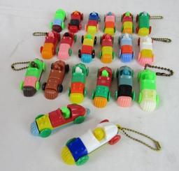 Lot (20) Vintage 1960's/70's Plastic Puzzle Key Chains- All Race Cars