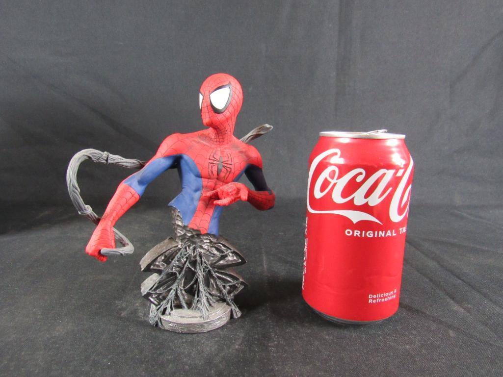 Diamond Select 6" Ultimate Spider-Man Bust/ Statue MIB