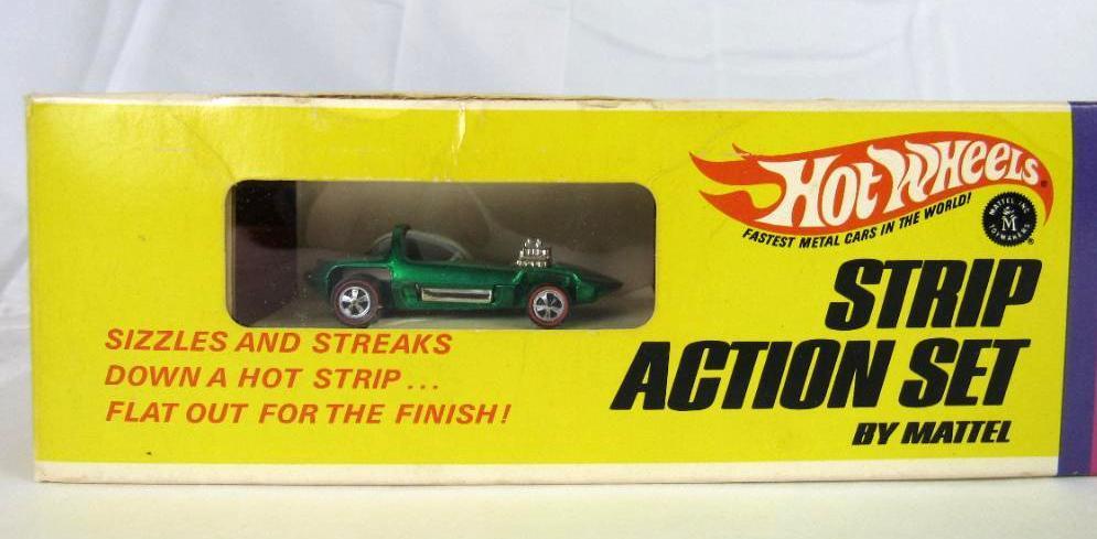 Vintage 1960's Hot Wheels Redline Strip Action Set MIB with Green Silhouette