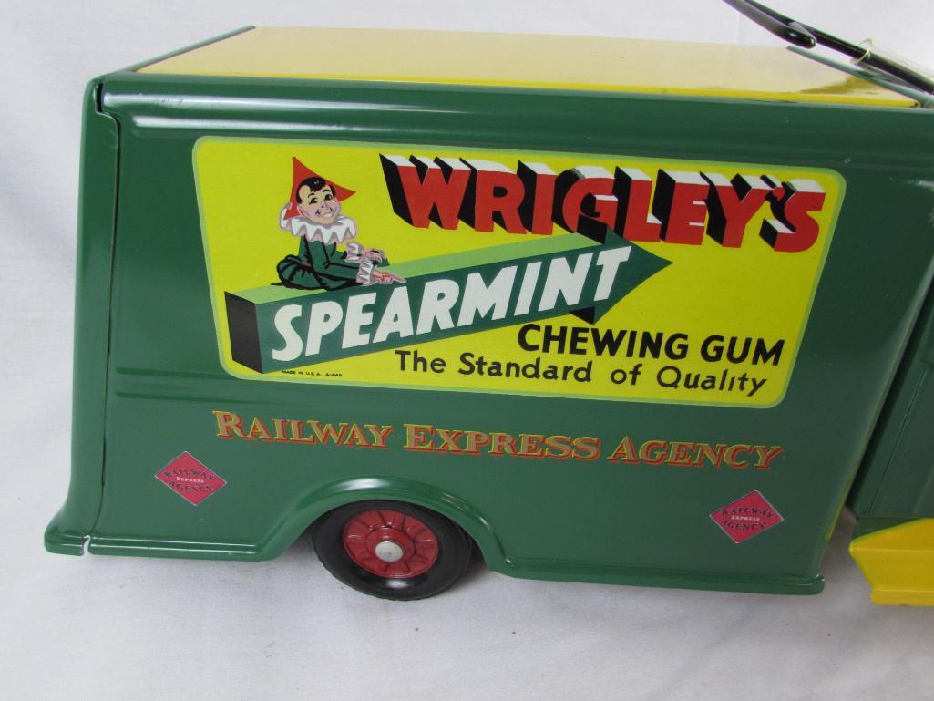 Antique 1930's Buddy L Wrigley Gum Ride-On International Truck 26"