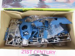 Vintage 1960's AMT 1/25 Scale AMTRONIC 21st Century Futuristic Car Model Kit