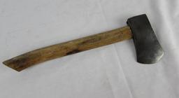 Antique Marbles Gladstone, Mich Camp Axe #10 Hatchet w/ Nail Puller