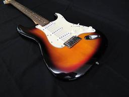 Excellent Fender Starcaster Strat (China) 6 String Electric Guitar w/ Fender Gig Bag