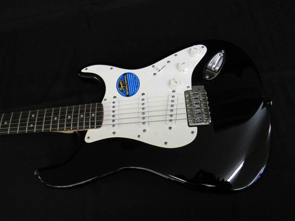 Beautiful Fender Squier Stratocaster Affinity (Indonesia) 6 String Electric Guitar w/ Case