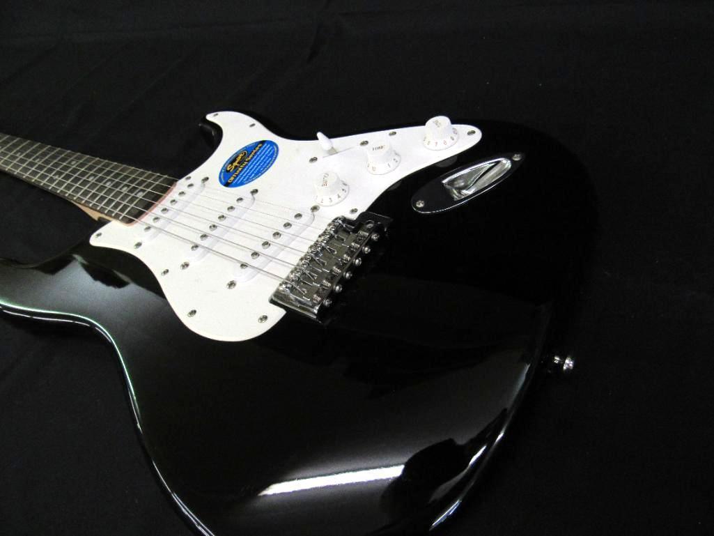 Beautiful Fender Squier Stratocaster Affinity (Indonesia) 6 String Electric Guitar w/ Case