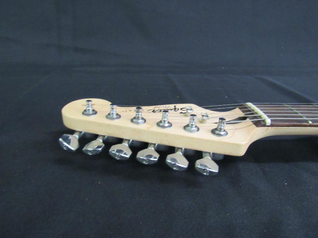 Beautiful Fender Squier Stratocaster Affinity (Indonesia) 6 String Electric Guitar w/ Case