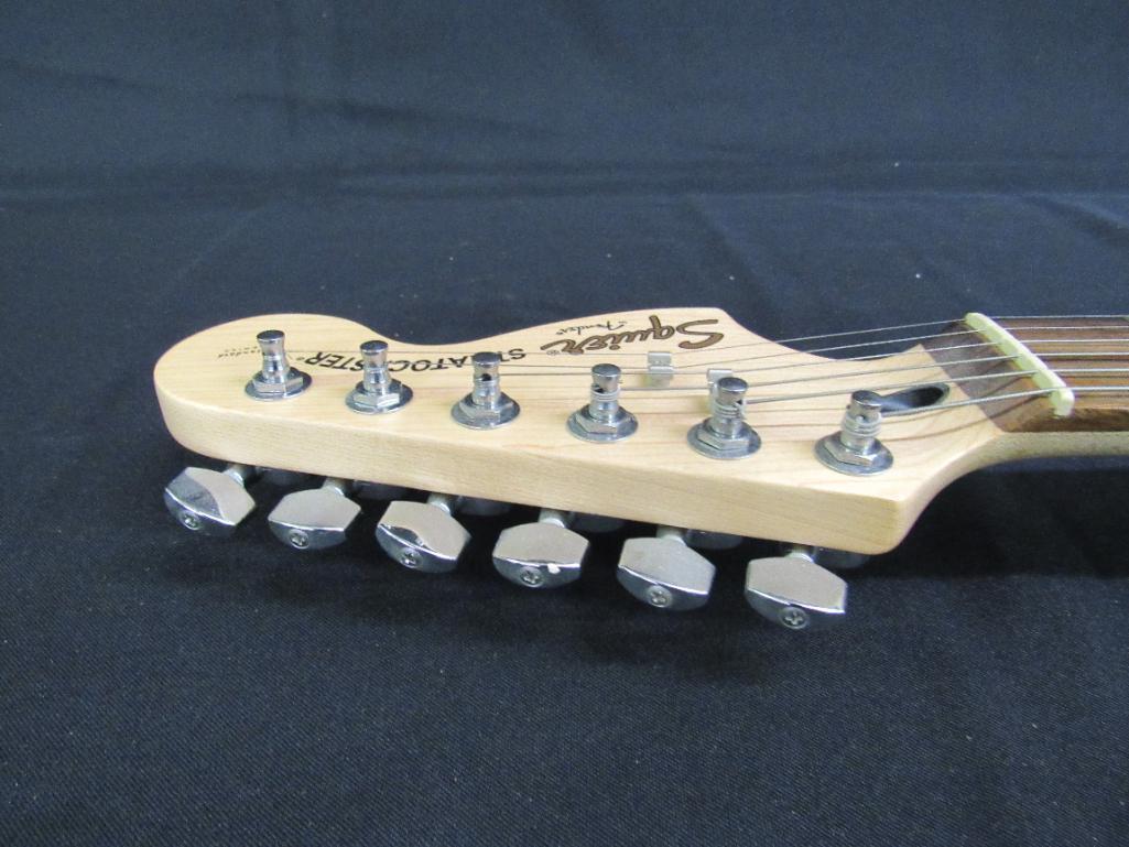 Fender Squier Stratocaster (China) 6 String Electric Guitar w/ Case