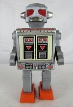 Vintage Japan Tin Battery Op 9" Robot Space Toy