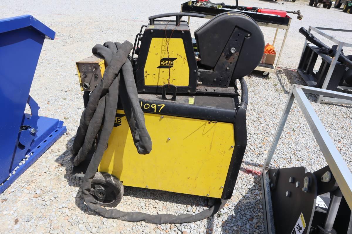 ESAB Mig 4002CW Welder