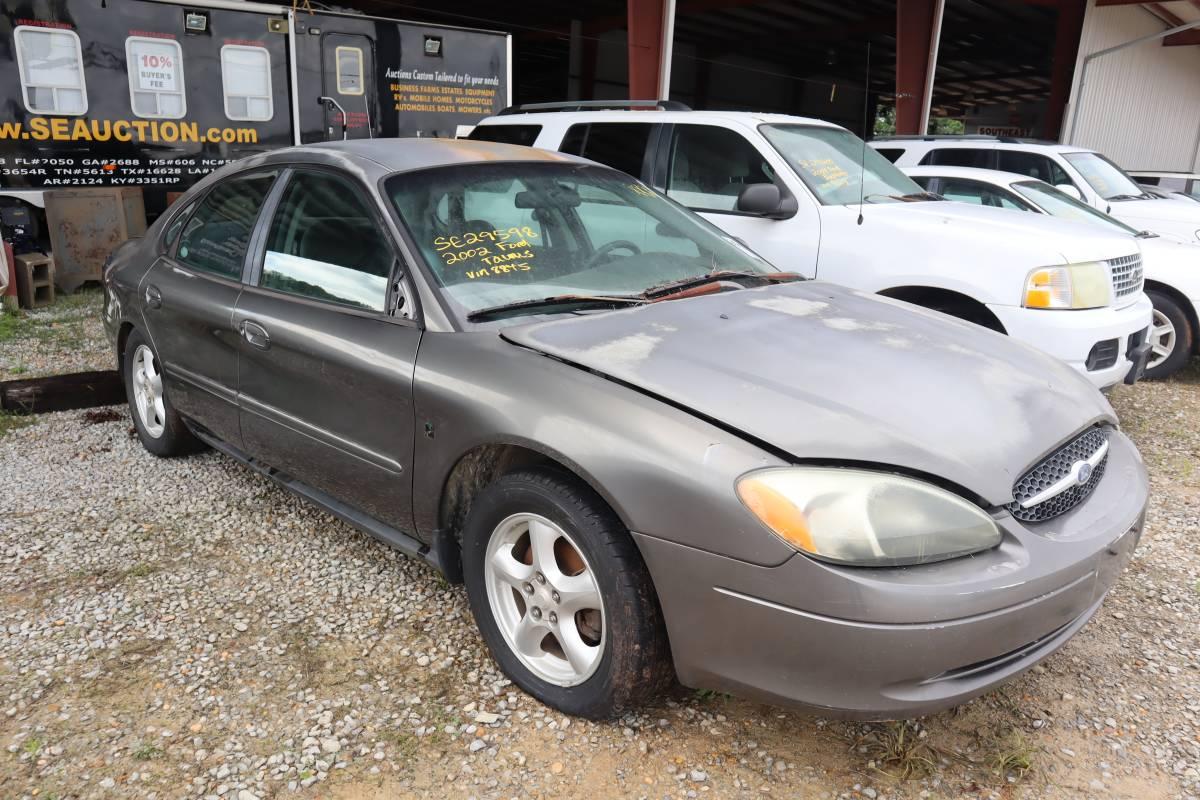 2002 Ford Taurus SE - *NOT Running*