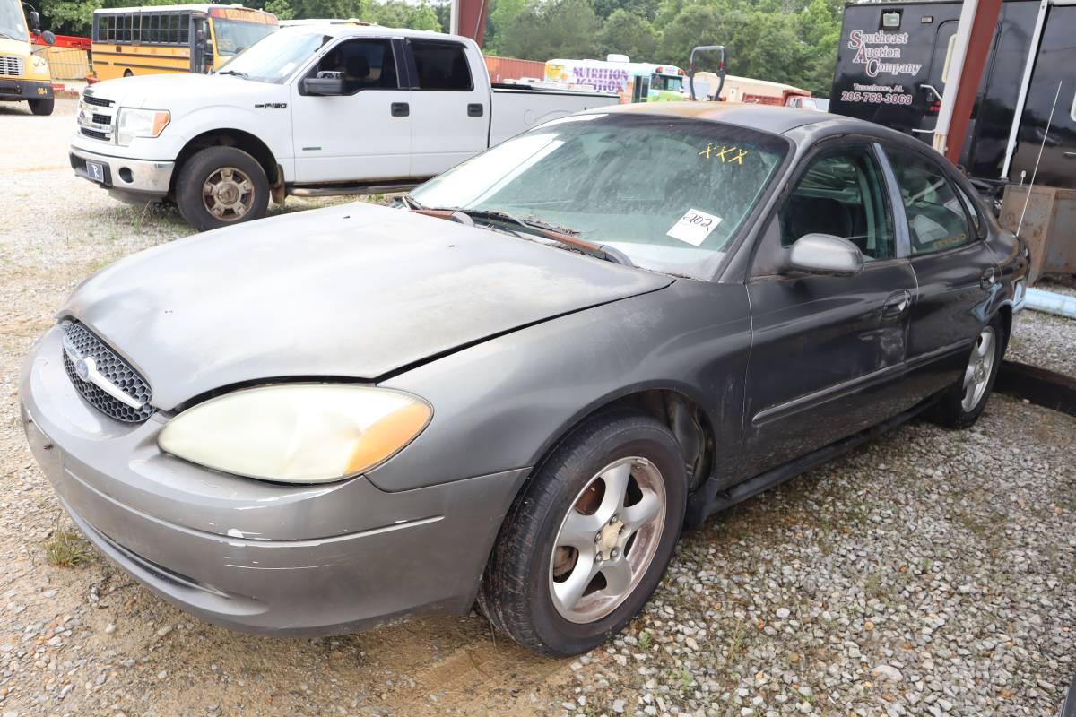 2002 Ford Taurus SE - *NOT Running*