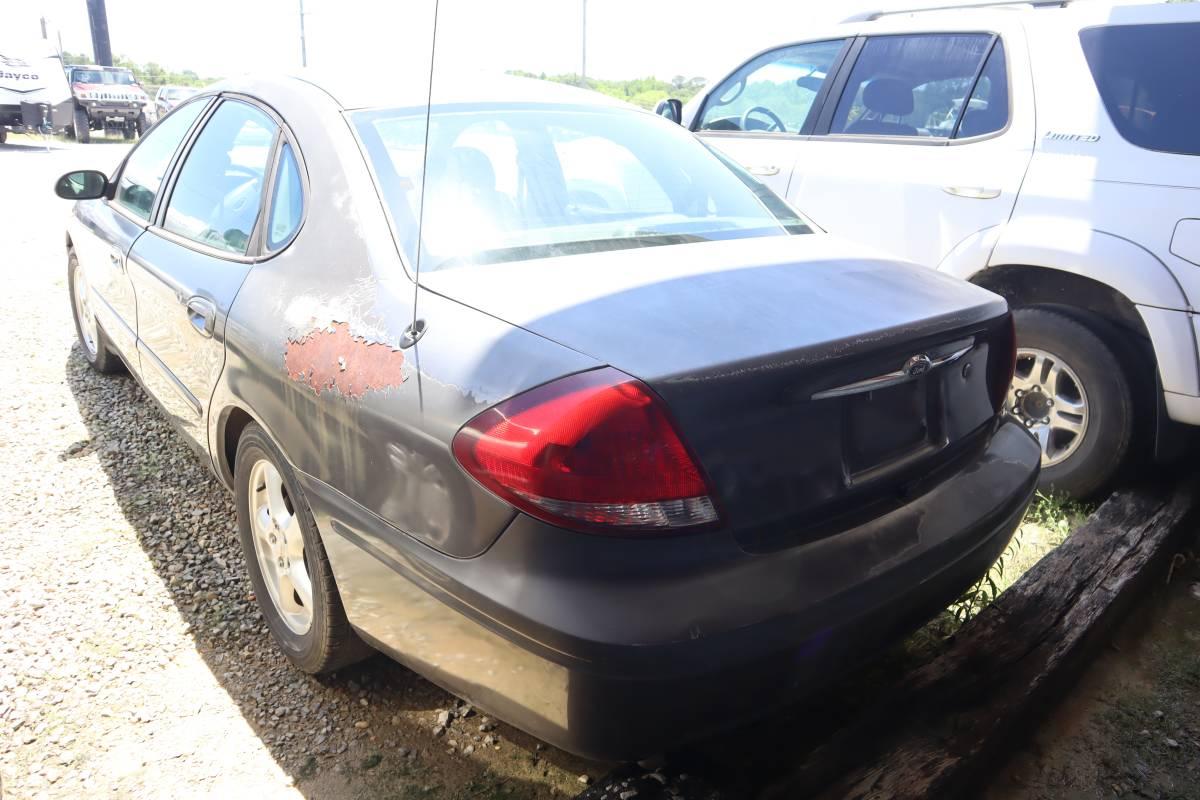 2002 Ford Taurus - *NOT Running*