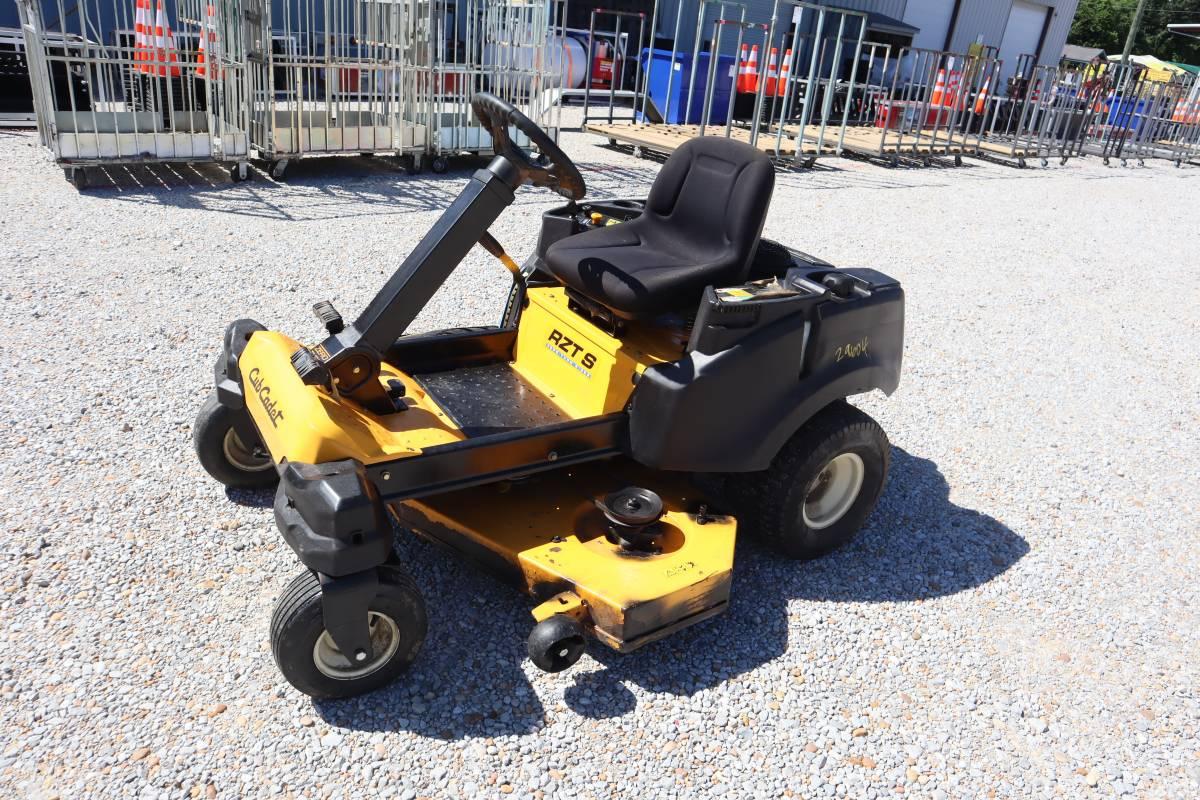 Cub Cadet RZT 54" Zero Turn Rider Mower