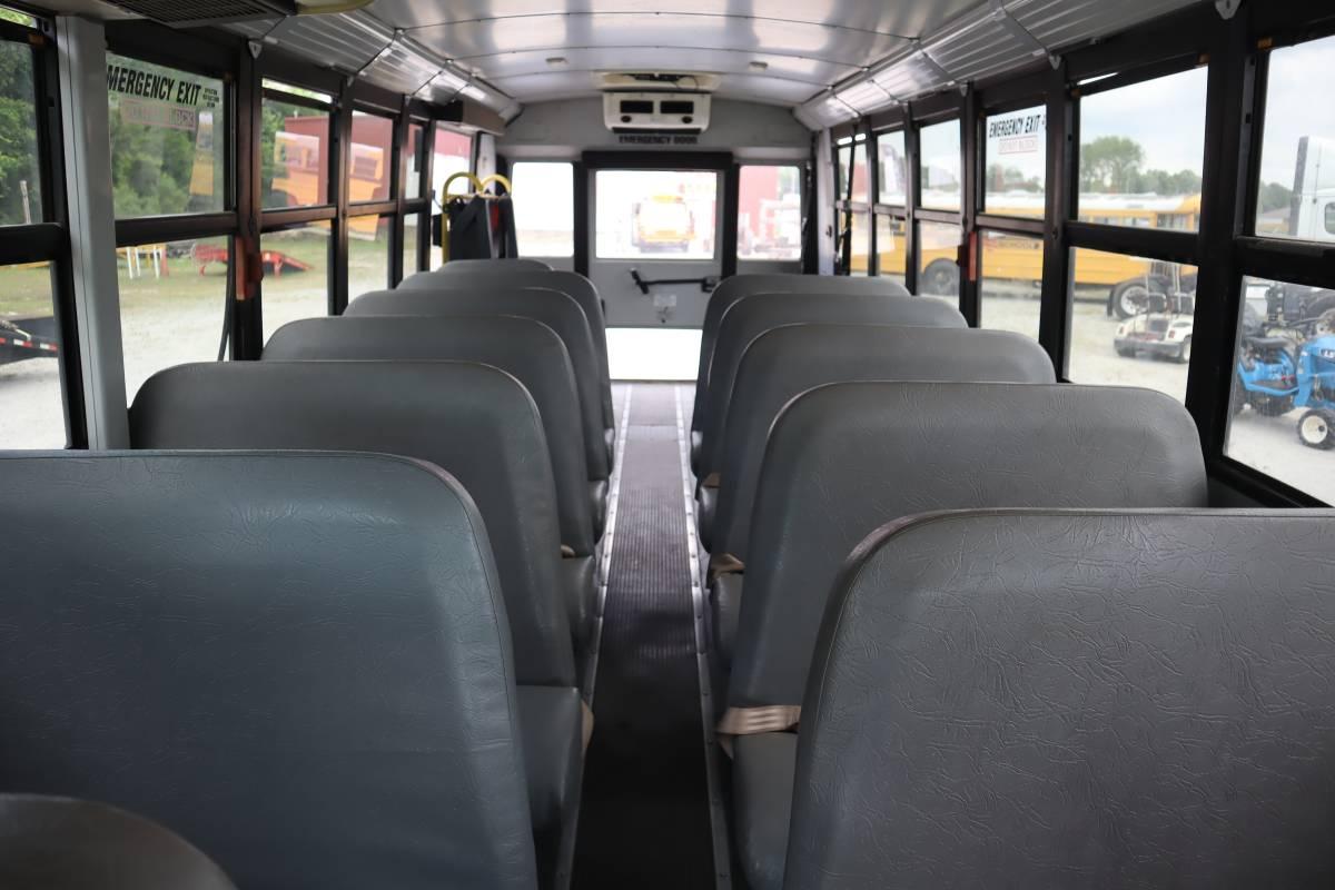 2008 Thomas Built Handicap Accessible Bus