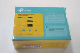 TP Link Gigabit POE+ Injector (Ser#02621)