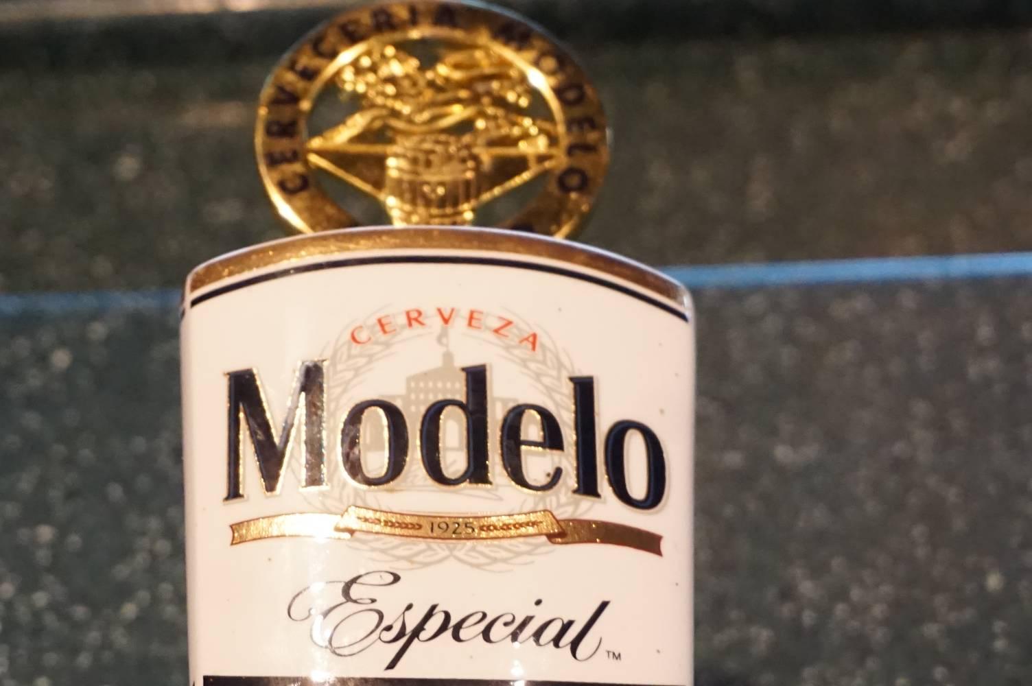 Modelo Especial Tap Handle