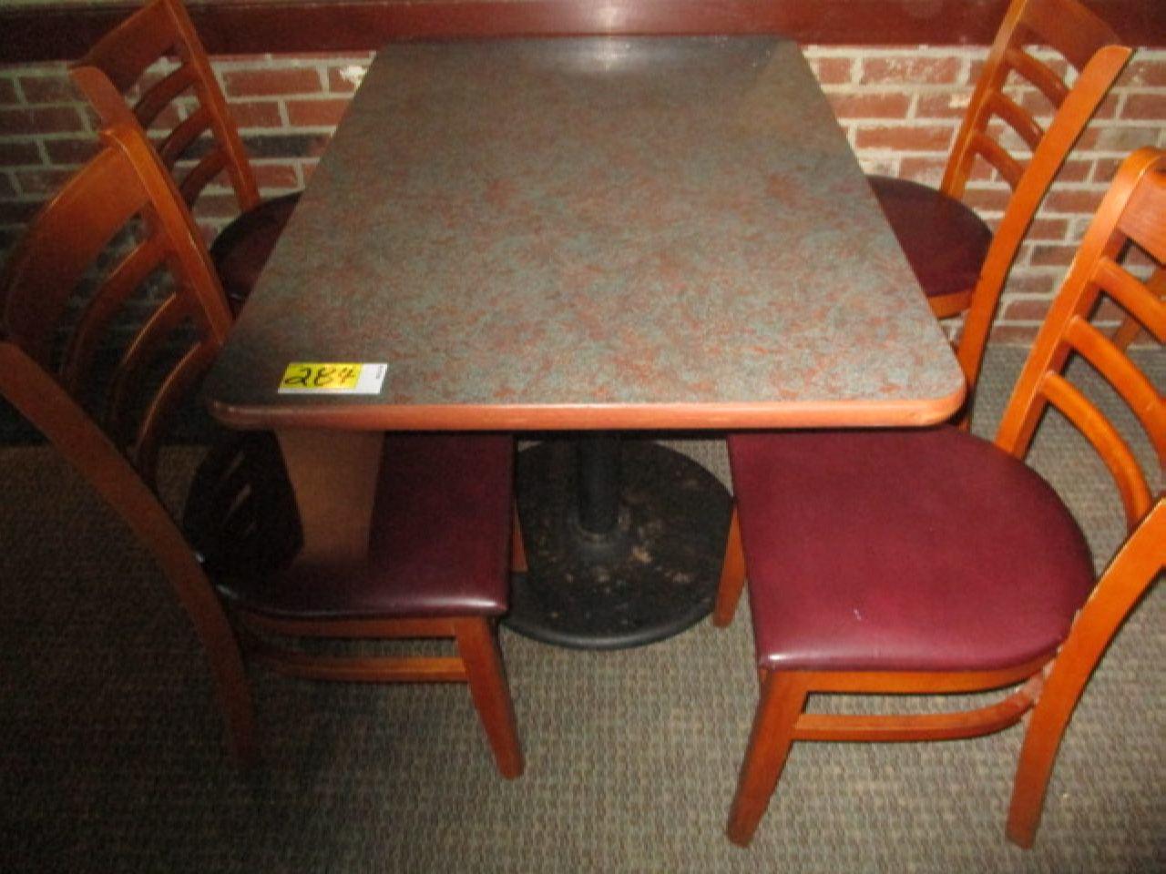 Table with 4 Chairs