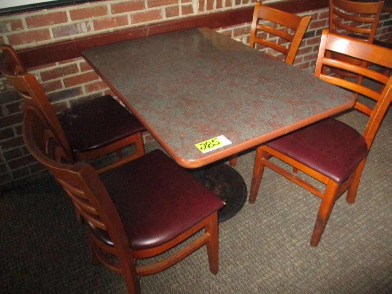 Table with 4 Chairs