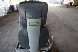 TechnoGym Adducter