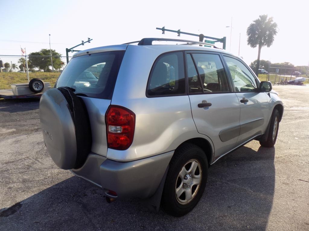 2004 TOYOTA RAV 4 SUV, MANUAL