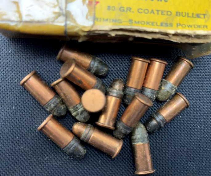 MIXED LOT MOSTLY VINTAGE AMMUNITION