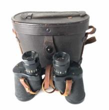 UNIVERSAL CAMERA CORP. 6X30 BINOCULARS w/CASE
