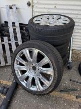 (4) ROLLS-ROYCE WHEELS & TIRES