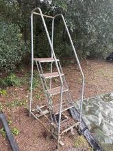 STEEL STAIRCASE ON WHEELS