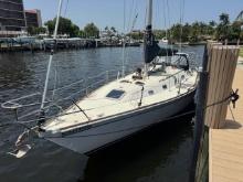 1989 PEARSON 39 MAST HEAD SLOOP