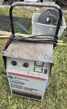 SCHUMACHER 2/10/50 AMP BATTERY CHARGER