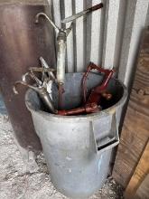 LOT BRUTE TRASH CAN & BARREL PUMPS