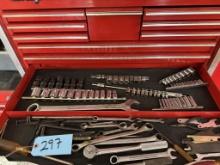 TOOL LOT DRAWER OF TOOLS (TOOLS ONLY NO TOOLBOX)