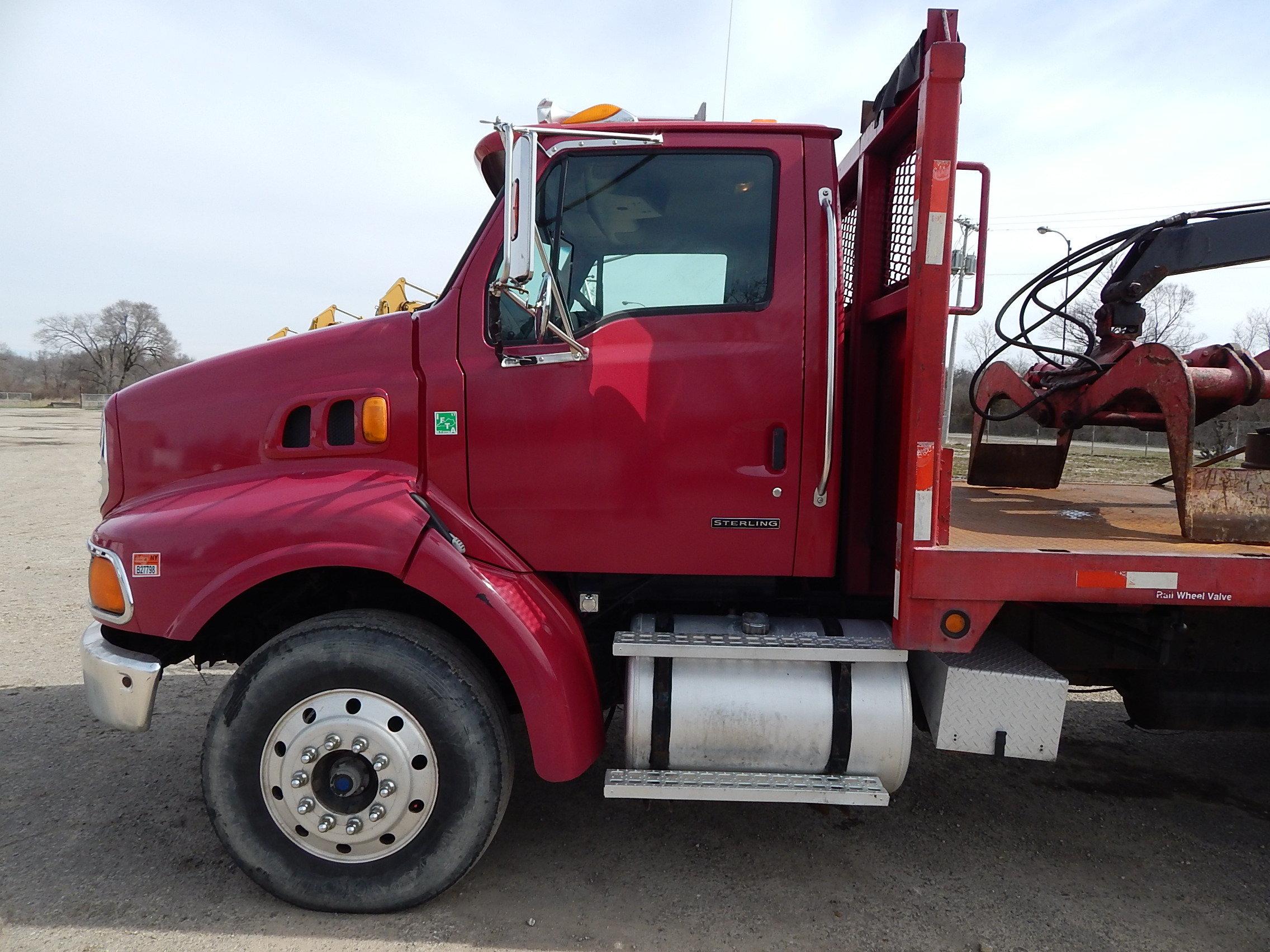 2002 Sterling LT9500 Series Tri-Axle Grapple Truck, VIN: 2FZHAZAS52AK10608,