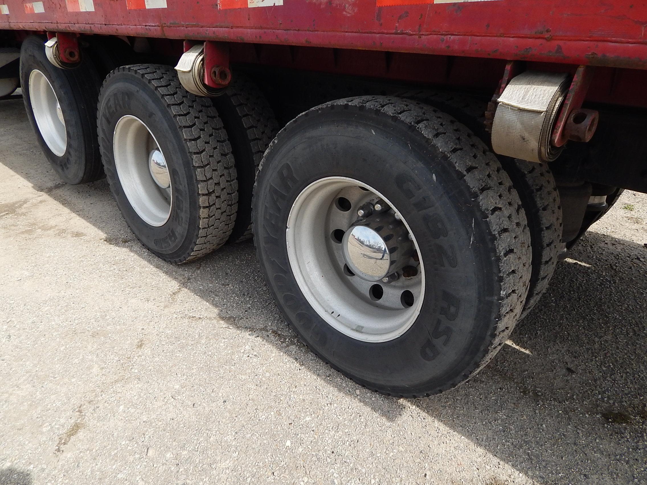 2002 Sterling LT9500 Series Tri-Axle Grapple Truck, VIN: 2FZHAZAS52AK10608,