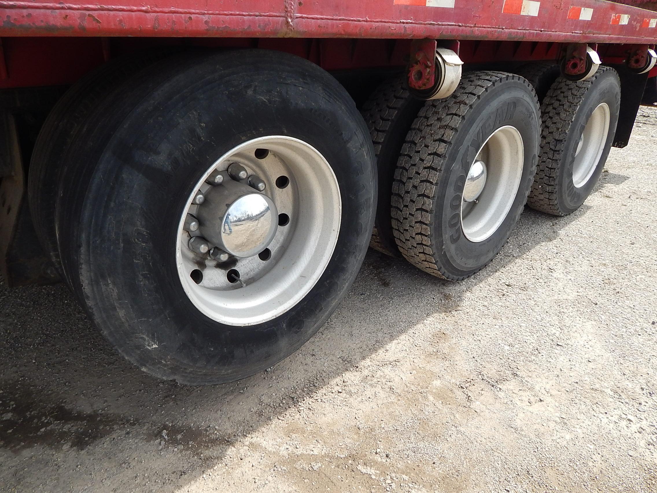 2002 Sterling LT9500 Series Tri-Axle Grapple Truck, VIN: 2FZHAZAS52AK10608,