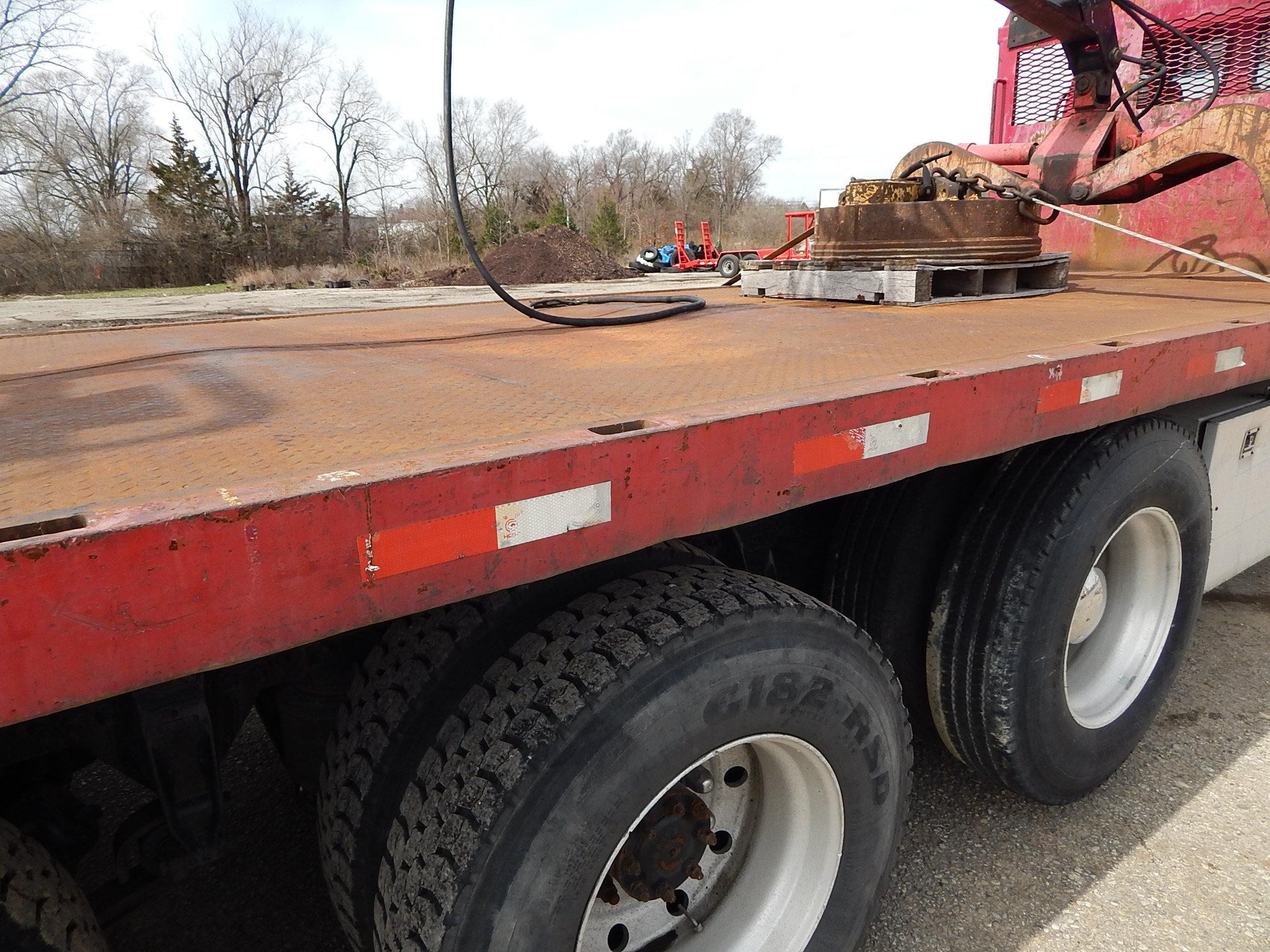 2002 Sterling LT9500 Series Tri-Axle Grapple Truck, VIN: 2FZHAZAS52AK10608,